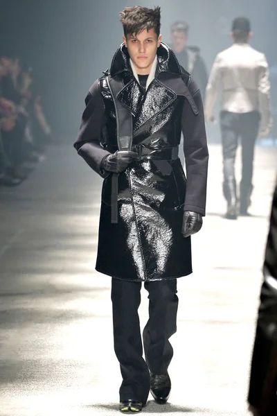 Look 36